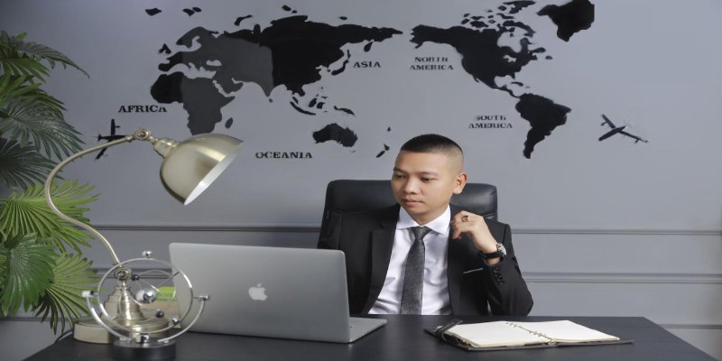 Giới thiệu Nguyễn Hoàng Phúc